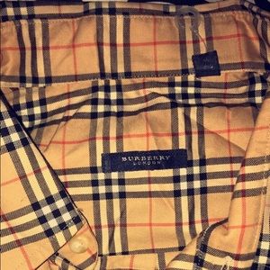 Men’s Burberry Button up